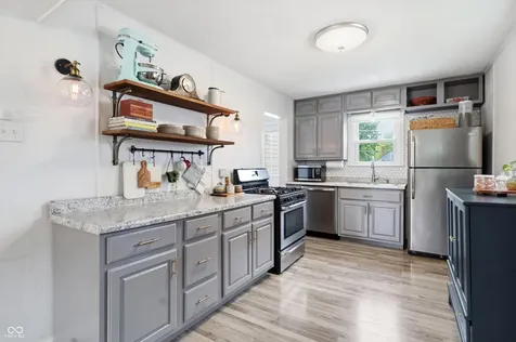 306 N 16th Avenue Beech Grove IN 46107