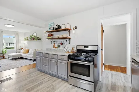 306 N 16th Avenue Beech Grove IN 46107