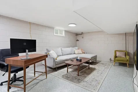 306 N 16th Avenue Beech Grove IN 46107