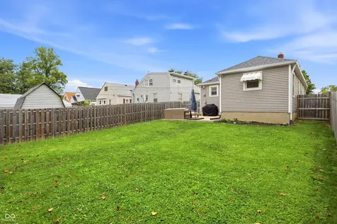 306 N 16th Avenue Beech Grove IN 46107