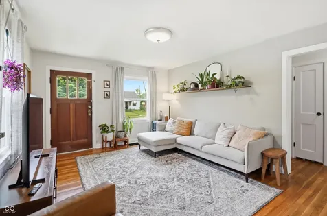 306 N 16th Avenue Beech Grove IN 46107