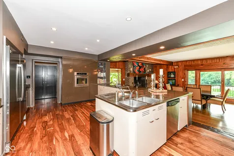 5250 E 56th Street Indianapolis IN 46226
