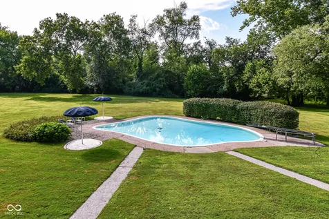 5250 E 56th Street Indianapolis IN 46226