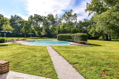 5250 E 56th Street Indianapolis IN 46226