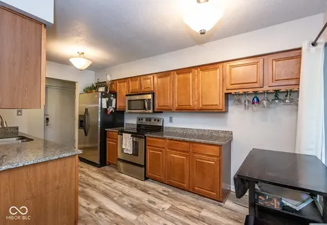 106 Knoll Court Noblesville IN 46062