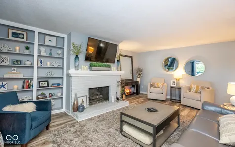 106 Knoll Court Noblesville IN 46062
