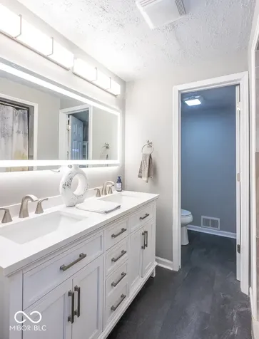 106 Knoll Court Noblesville IN 46062
