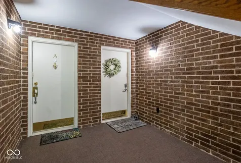 106 Knoll Court Noblesville IN 46062
