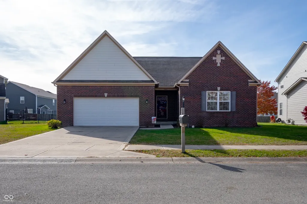14461 Brook Meadow Drive Mccordsville IN 46055