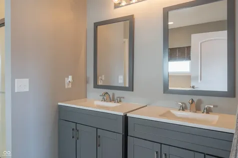 14461 Brook Meadow Drive Mccordsville IN 46055