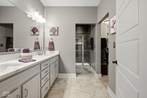 1731 Leisure Way Greenfield IN 46140