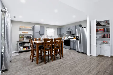 5436 Milhouse Road Indianapolis IN 46221
