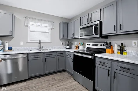 5436 Milhouse Road Indianapolis IN 46221