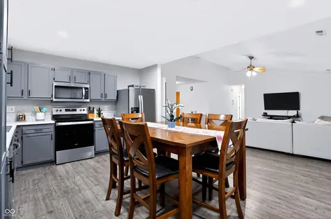 5436 Milhouse Road Indianapolis IN 46221