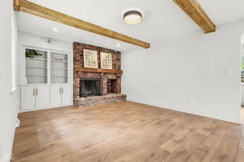 5225 Leone Place Indianapolis IN 46226