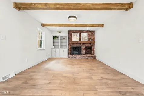 5225 Leone Place Indianapolis IN 46226