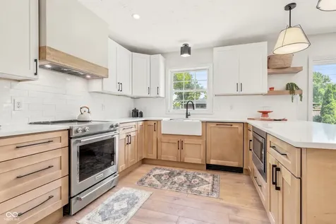 5225 Leone Place Indianapolis IN 46226