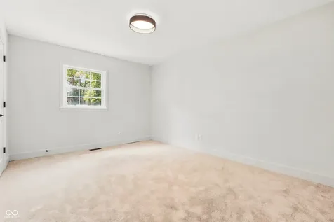 5225 Leone Place Indianapolis IN 46226