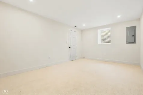 5225 Leone Place Indianapolis IN 46226