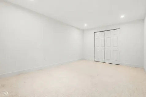 5225 Leone Place Indianapolis IN 46226