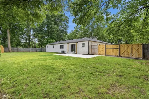 5225 Leone Place Indianapolis IN 46226