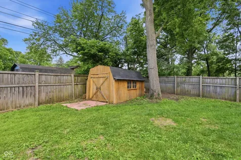 5225 Leone Place Indianapolis IN 46226