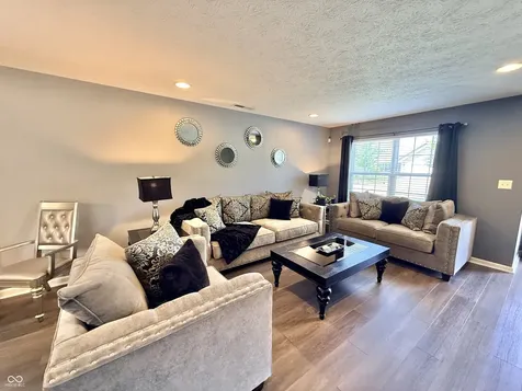11637 Half Mile Drive Indianapolis IN 46235