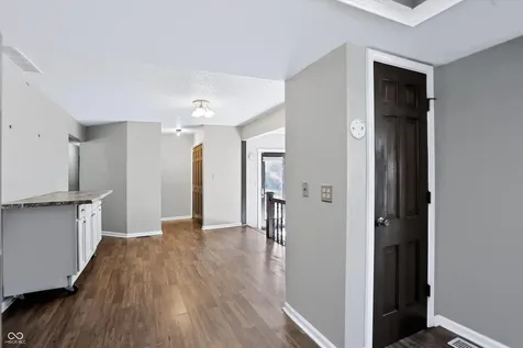 8831 Beckford Drive Indianapolis IN 46234