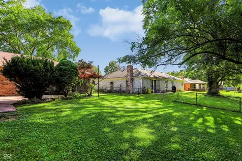 8831 Beckford Drive Indianapolis IN 46234