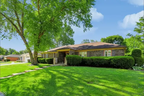 8831 Beckford Drive Indianapolis IN 46234