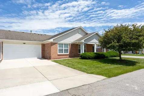 10924 St Petersburg Way Indianapolis IN 46229