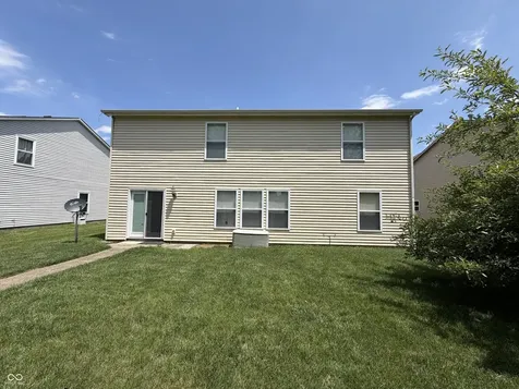 632 Runnymede Court Greenfield IN 46140