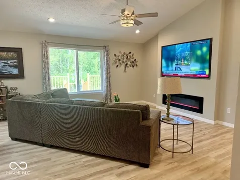640 Mill Springs Coatesville IN 46121