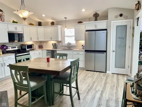 640 Mill Springs Coatesville IN 46121