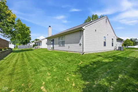 725 Chestnut Lane Brownsburg IN 46112