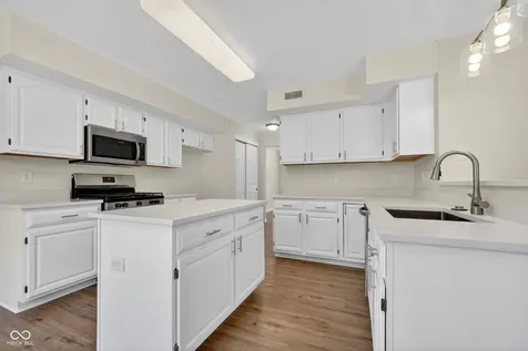 5794 Annandale Drive Carmel IN 46033