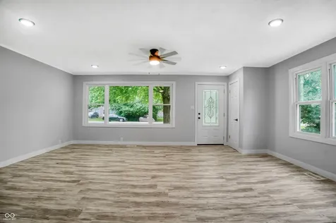 2827 Villa Avenue Indianapolis IN 46203