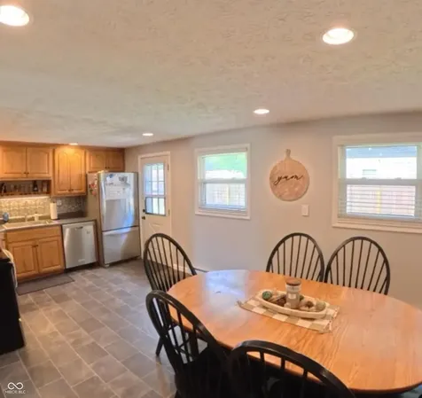 324 Sleepy Lane Attica IN 47918