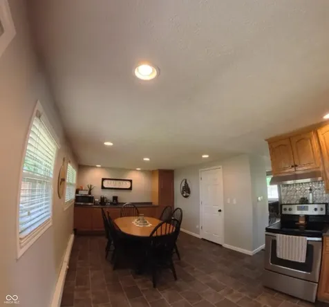 324 Sleepy Lane Attica IN 47918