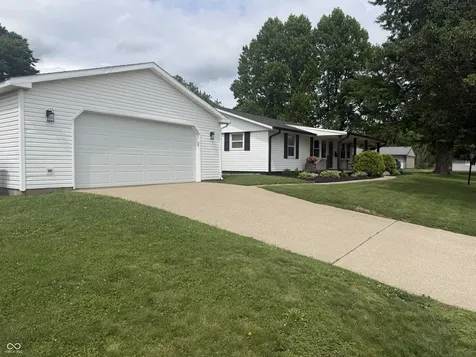 324 Sleepy Lane Attica IN 47918