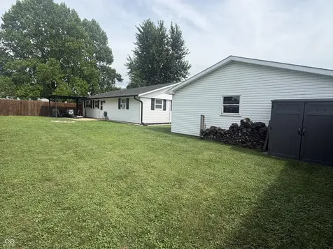 324 Sleepy Lane Attica IN 47918