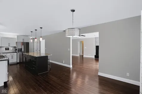 3852 Premier Drive Columbus IN 47203
