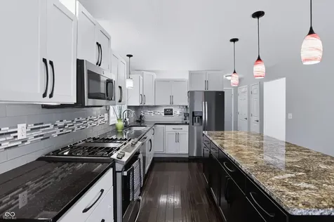 3852 Premier Drive Columbus IN 47203