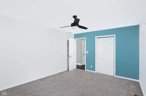 3852 Premier Drive Columbus IN 47203