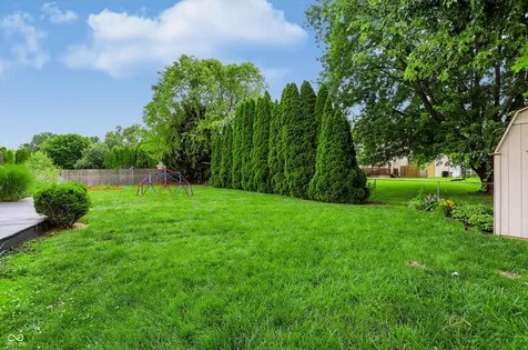 3852 Premier Drive Columbus IN 47203