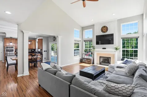 12584 Elgin Court Fishers IN 46037