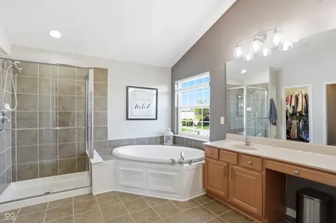 12584 Elgin Court Fishers IN 46037