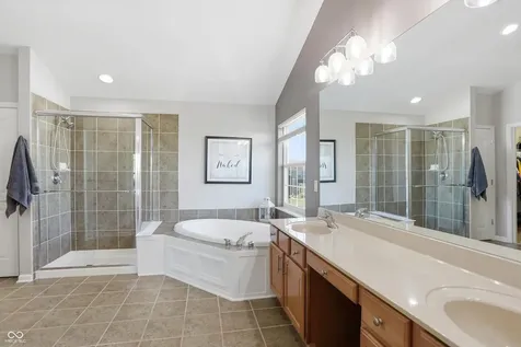 12584 Elgin Court Fishers IN 46037