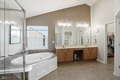 12584 Elgin Court Fishers IN 46037