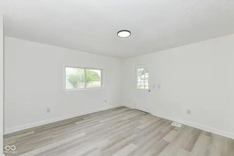 402 W Monroe Street Alexandria IN 46001